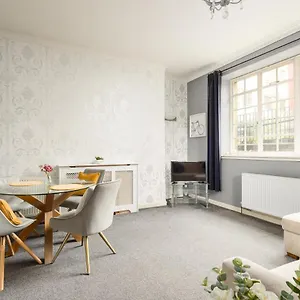 Apartamento 2 Bedroom Royal Mile, Edimburgo