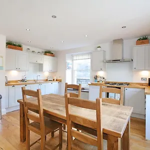 The Botanics Apartment