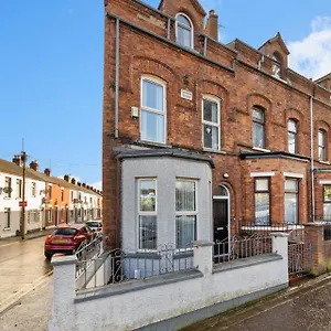 https://falls-road-townhouse.belfasthotelsireland.com