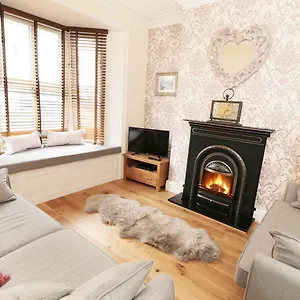 https://3-george-street-whitby.yorkshirehotels.net